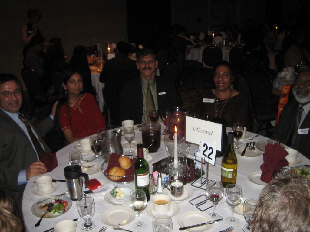Capacity Crowd Celebrates Community Service at Unity Dinner 2006